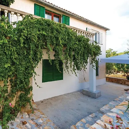 Lovely Apartment In Zaton With Wifi *